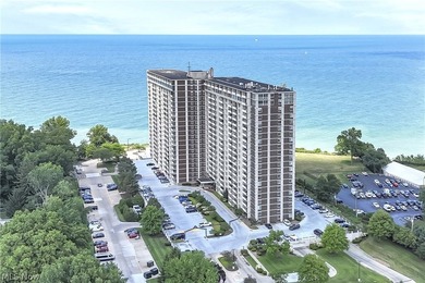 Beach Condo Sale Pending in Lakewood, Ohio