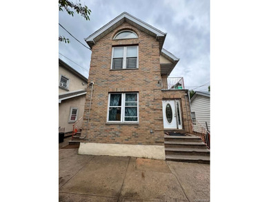 Beach Home For Sale in East Elmhurst, New York