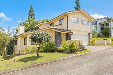 Beach Home For Sale in Aiea, Hawaii