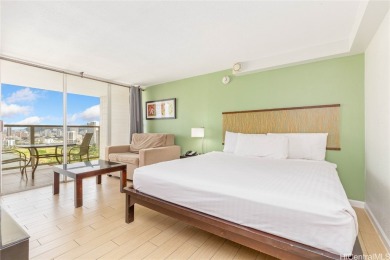 Beach Condo For Sale in Honolulu, Hawaii