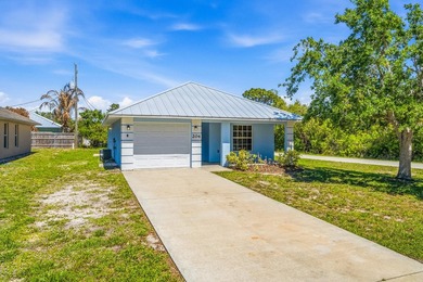 Beach Home Active Under Contract in Vero Beach, Florida