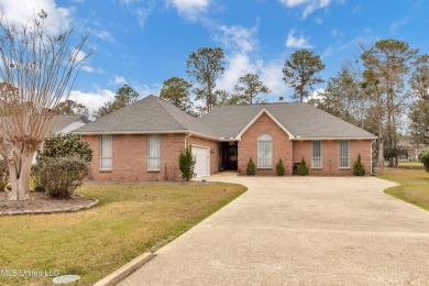Beach Home For Sale in Diamondhead, Mississippi