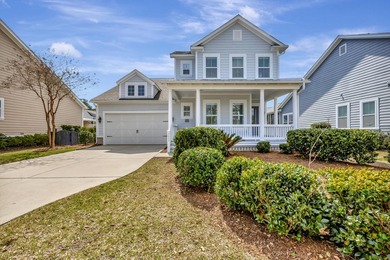 Beach Home For Sale in Mount Pleasant, South Carolina