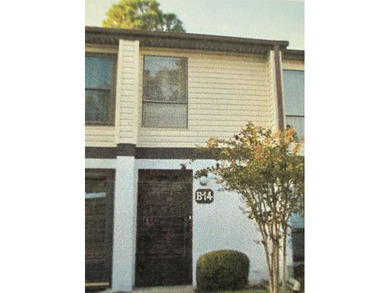 Beach Townhome/Townhouse Sale Pending in North Myrtle Beach, South Carolina