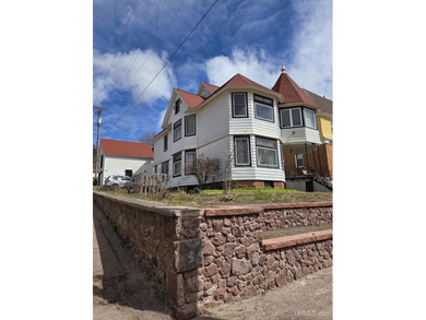 Beach Home For Sale in Hancock, Michigan