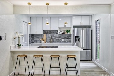 Beach Condo Active Under Contract in Pearl City, Hawaii
