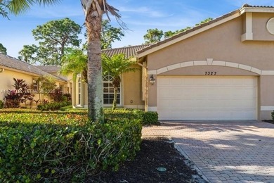 Beach Home For Sale in Port Saint Lucie, Florida