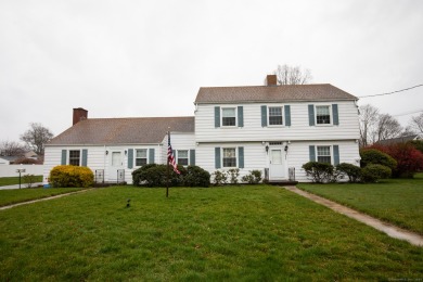 Beach Home Sale Pending in East Haven, Connecticut