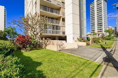 Beach Condo For Sale in Honolulu, Hawaii