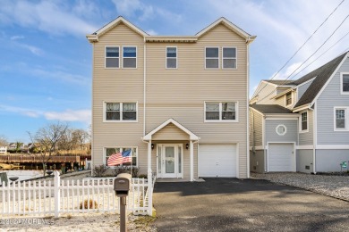 Beach Home For Sale in Point Pleasant, New Jersey