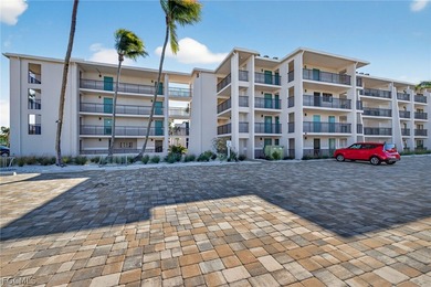 Beach Condo For Sale in Sanibel, Florida