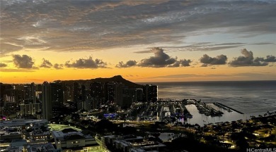 Beach Condo For Sale in Honolulu, Hawaii