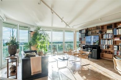 Beach Condo For Sale in Sunny Isles Beach, Florida