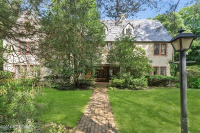 Beach Home For Sale in Middletown, New Jersey