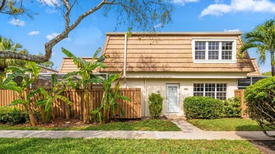 Beach Townhome/Townhouse For Sale in Palm Beach Gardens, Florida
