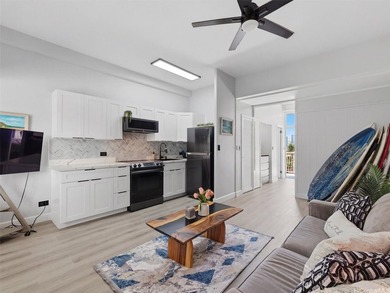 Beach Condo Active Under Contract in Honolulu, Hawaii
