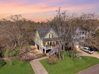 Beach Home For Sale in Mount Pleasant, South Carolina