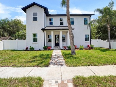 Beach Home For Sale in St. Petersburg, Florida