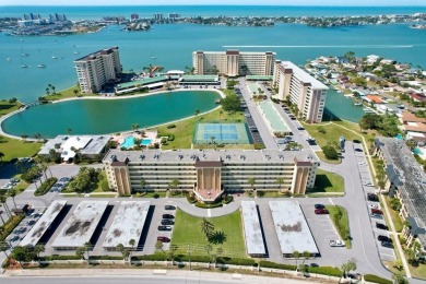 Beach Condo For Sale in St. Petersburg, Florida