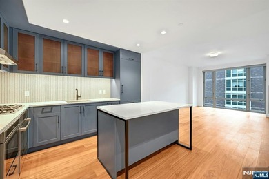 Beach Condo For Sale in Jersey City, New Jersey