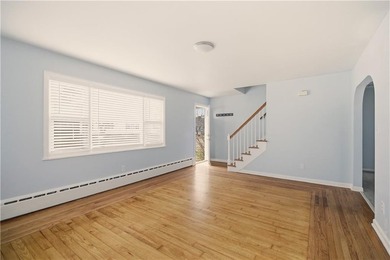 Home For Sale in Tiverton image photo picture