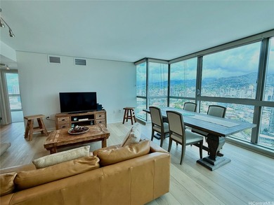 Beach Condo For Sale in Honolulu, Hawaii