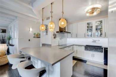 Beach Condo For Sale in Hollywood, Florida