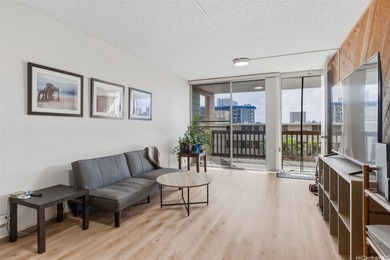 Beach Condo For Sale in Honolulu, Hawaii
