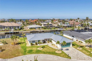 Beach Home For Sale in Punta Gorda, Florida