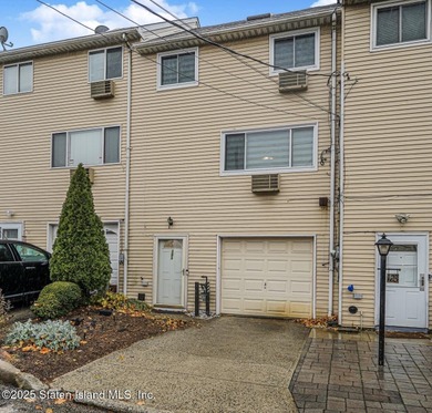 Beach Home For Sale in Staten Island, New York