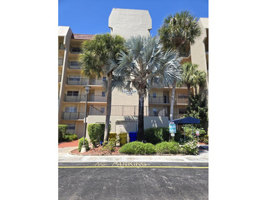 Beach Condo For Sale in Lake Worth, Florida