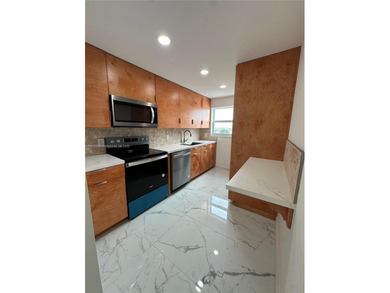 Beach Condo For Sale in Miami Beach, Florida