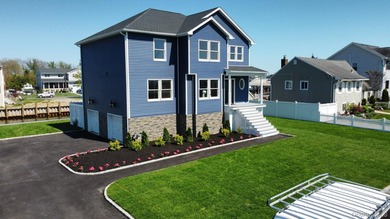 Beach Home For Sale in West Islip, New York