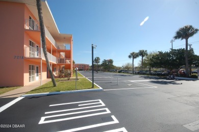 Beach Condo For Sale in Daytona Beach, Florida