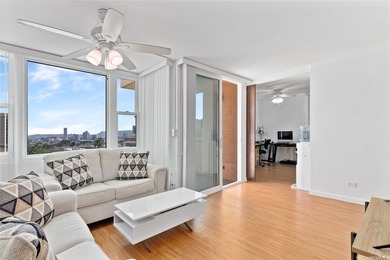 Beach Condo For Sale in Honolulu, Hawaii