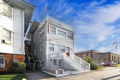 Beach Condo For Sale in Ocean City, New Jersey