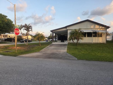 Beach Home Sale Pending in Hobe Sound, Florida