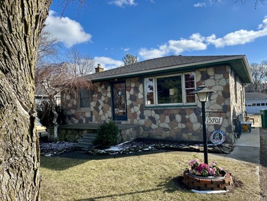 Beach Home Sale Pending in Rockwood, Michigan