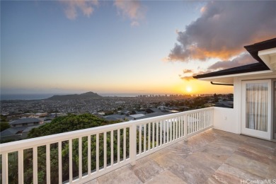Beach Home For Sale in Honolulu, Hawaii