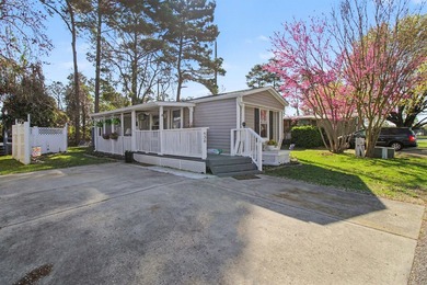 Beach Home For Sale in North Myrtle Beach, South Carolina