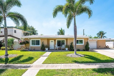 Beach Home For Sale in Lake Worth, Florida