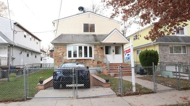 Beach Home For Sale in Bayside, New York