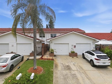 Beach Townhome/Townhouse For Sale in Largo, Florida
