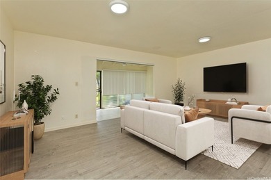 Beach Condo For Sale in Aiea, Hawaii