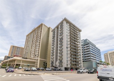 Beach Condo For Sale in Honolulu, Hawaii