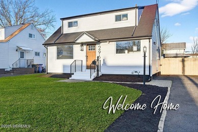 Beach Home For Sale in Old Bridge, New Jersey