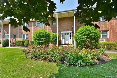 Beach Home For Sale in Amityville, New York