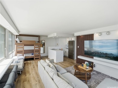 Beach Condo For Sale in Honolulu, Hawaii