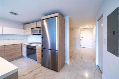 Beach Condo For Sale in North Miami Beach, Florida