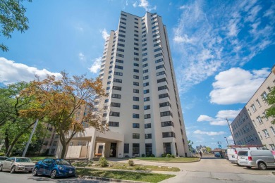 Beach Condo Off Market in Milwaukee, Wisconsin